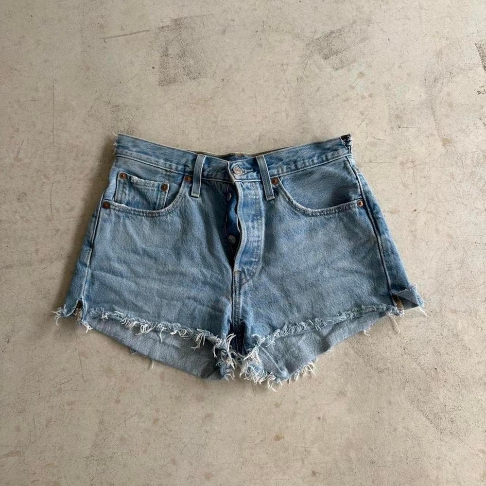 Women's Blue Levi's 501 Denim Shorts Size 27